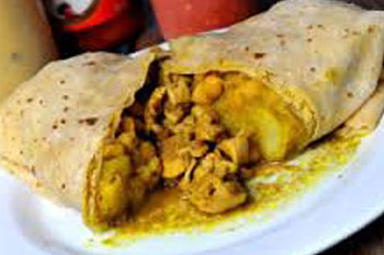 HOT DAHLPURI & PARATHA ROTI WITH CURRY